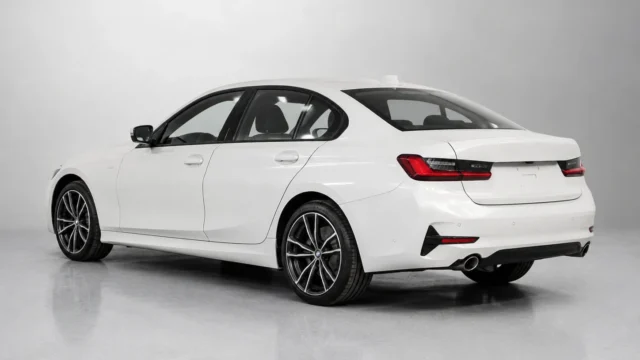 2021-bmw-330i-sedan-rear